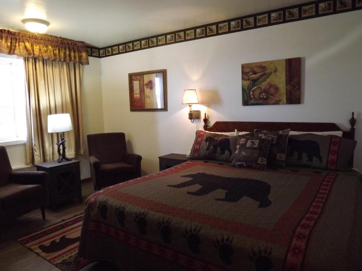 Crest Country Inn Williamsburg Экстерьер фото