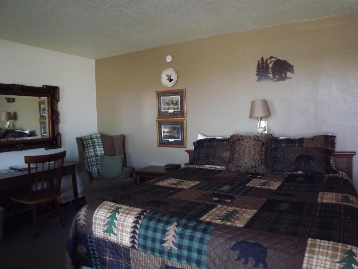 Crest Country Inn Williamsburg Экстерьер фото
